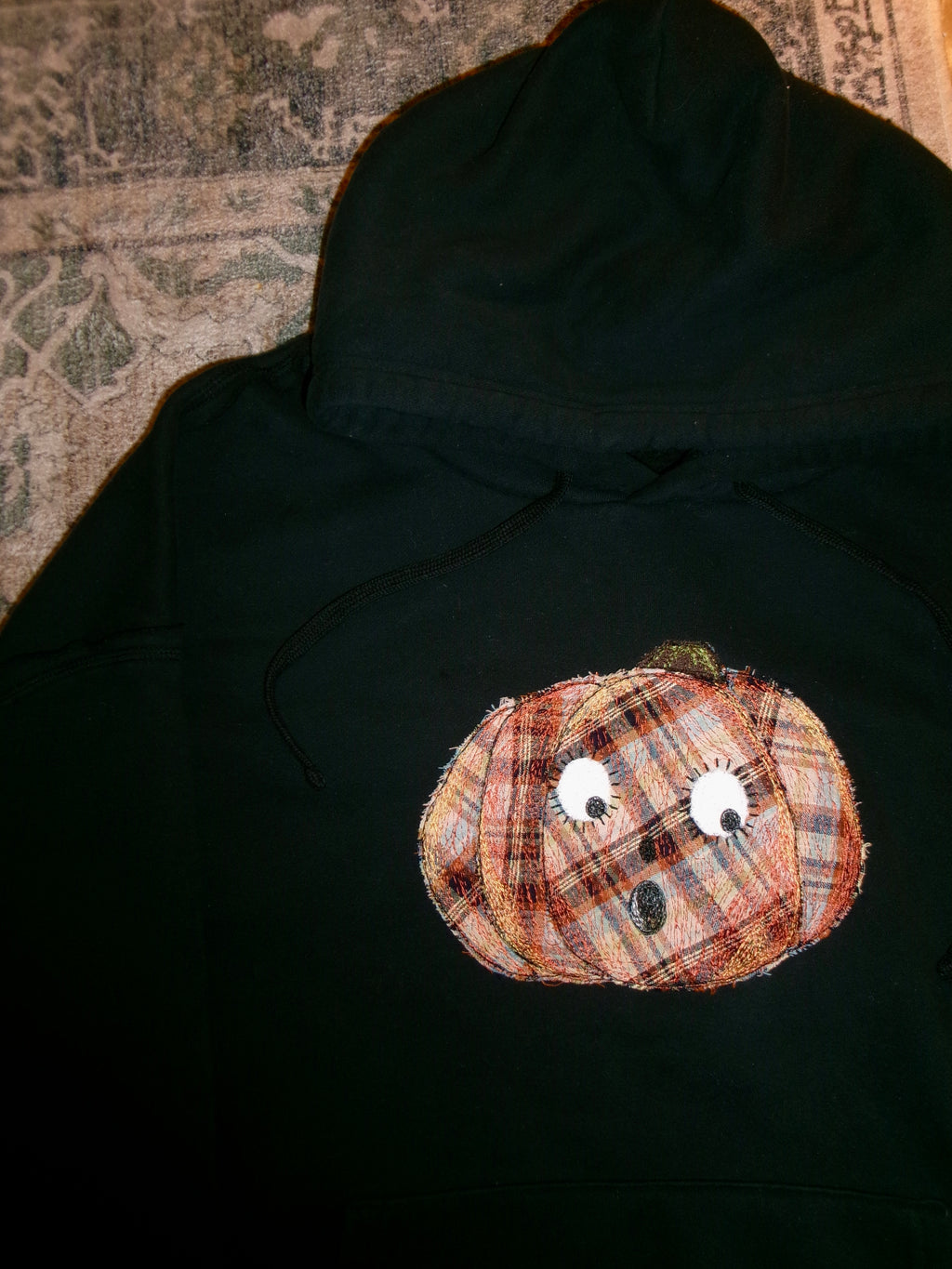 Spooked Pumpkin Hoodie (L)