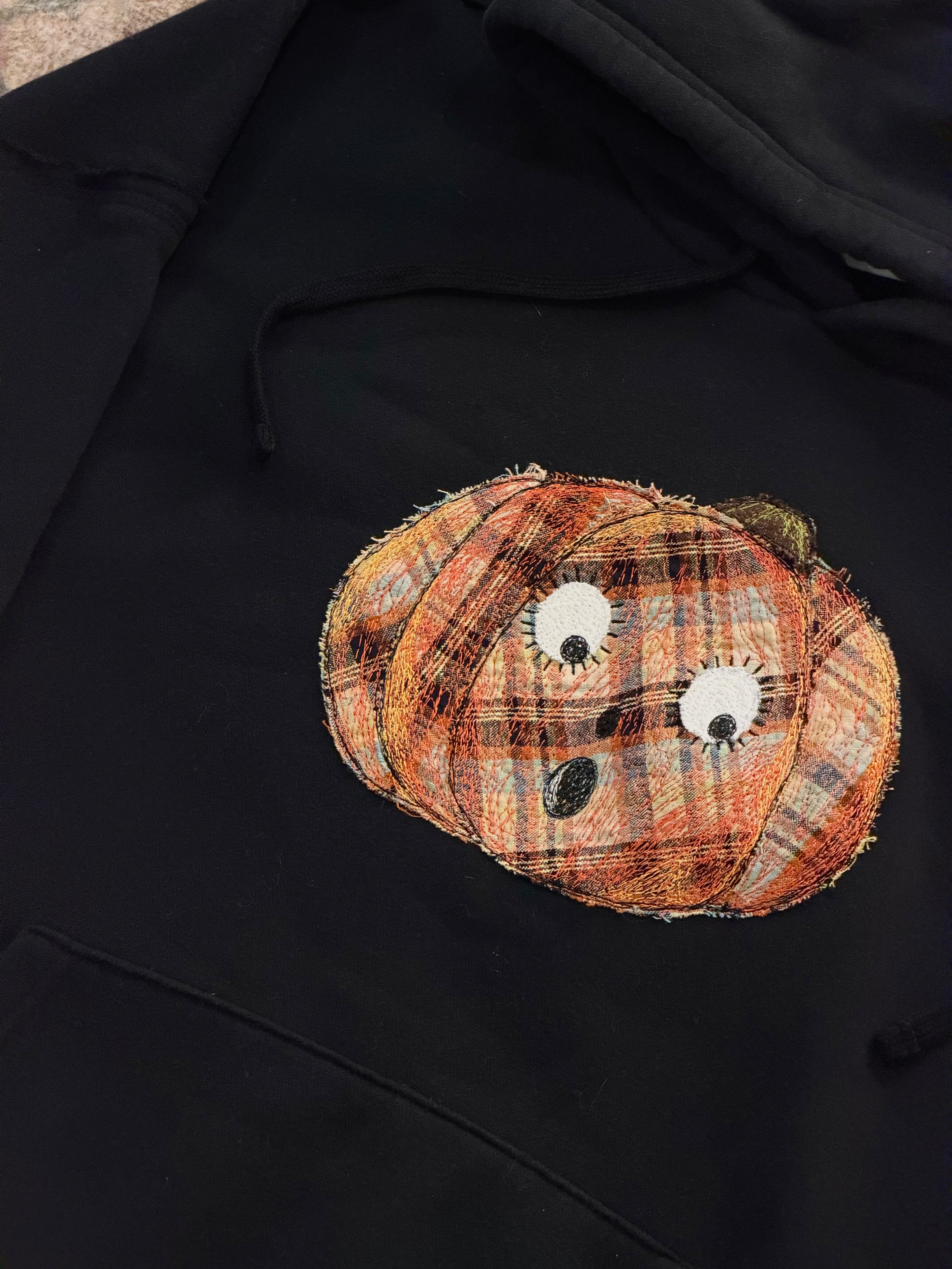Spooked Pumpkin Hoodie (L)