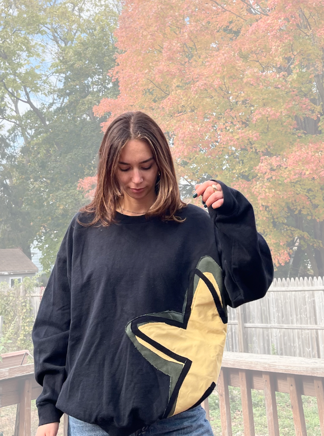 The Original threadsbyG Star Crewneck (L)