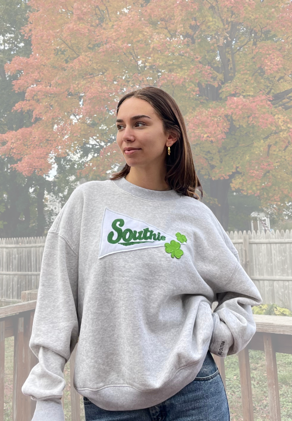 Southie Pennant Shamrock Crew (M)