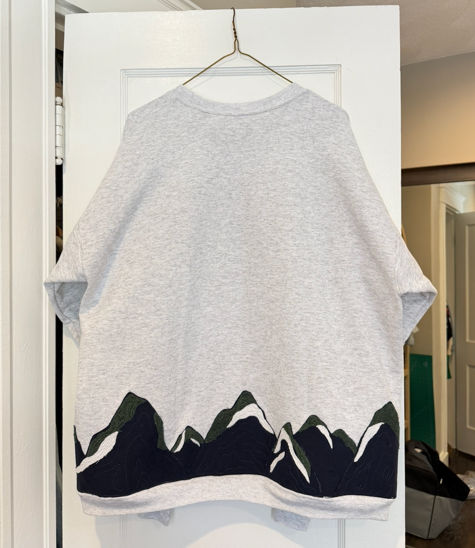 Mountain Patchwork Crew (L)